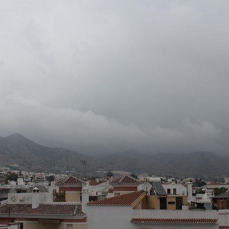 Apartamentos Turisticos Plaza Del Olvido Nerja Exteriér fotografie