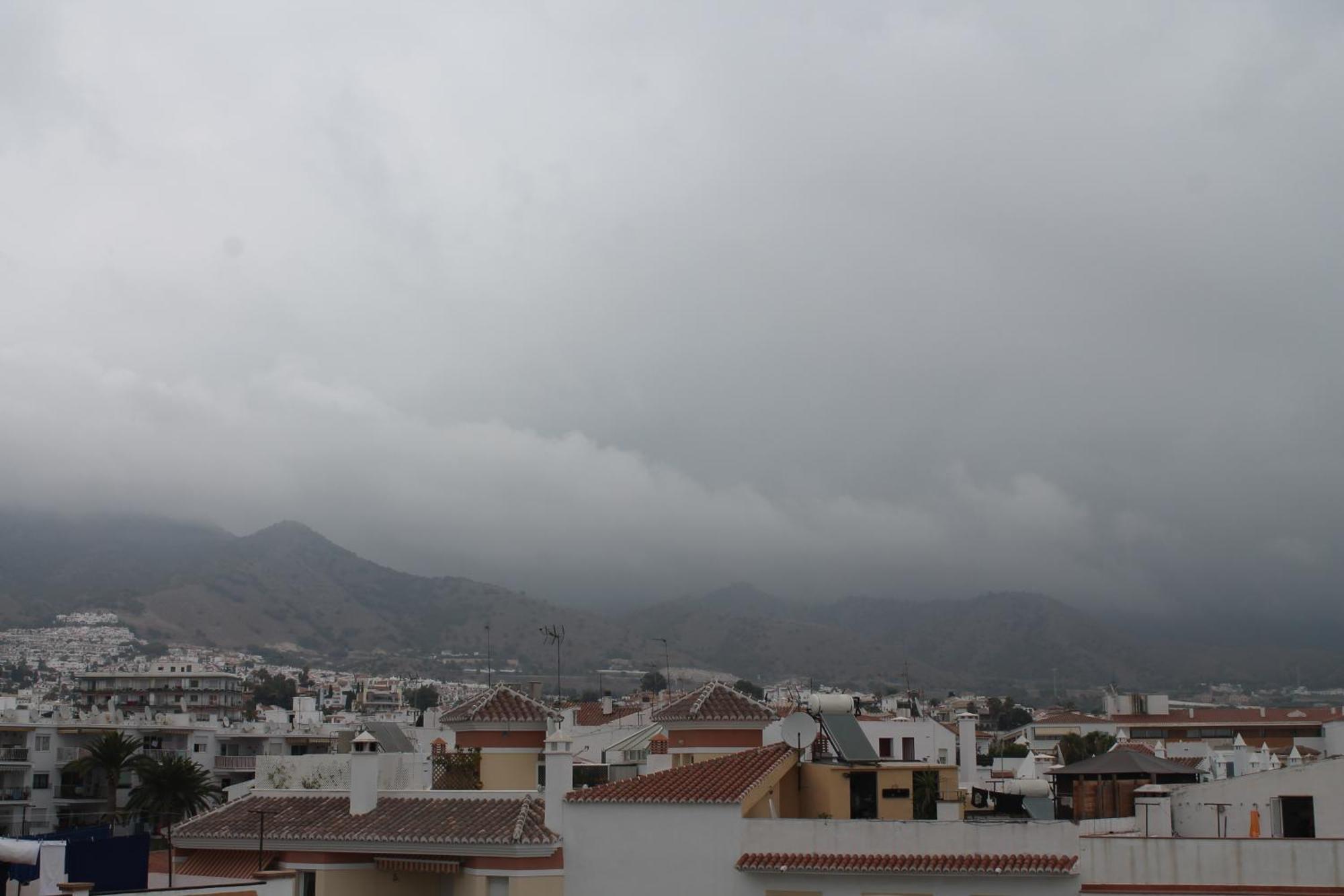 Apartamentos Turisticos Plaza Del Olvido Nerja Exteriér fotografie